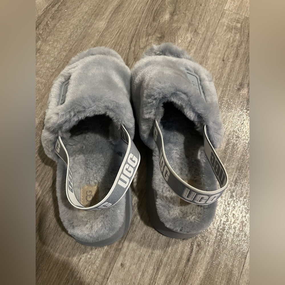Grey Uggs - image 4